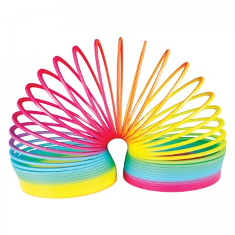 Joguina de plàstic de colors que forma una espiral per fer saltar o rodar.